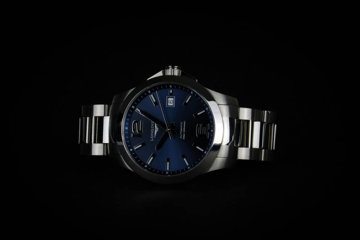 Watch Color Customization: How to Personalize Your Timepiece Without Ruining It