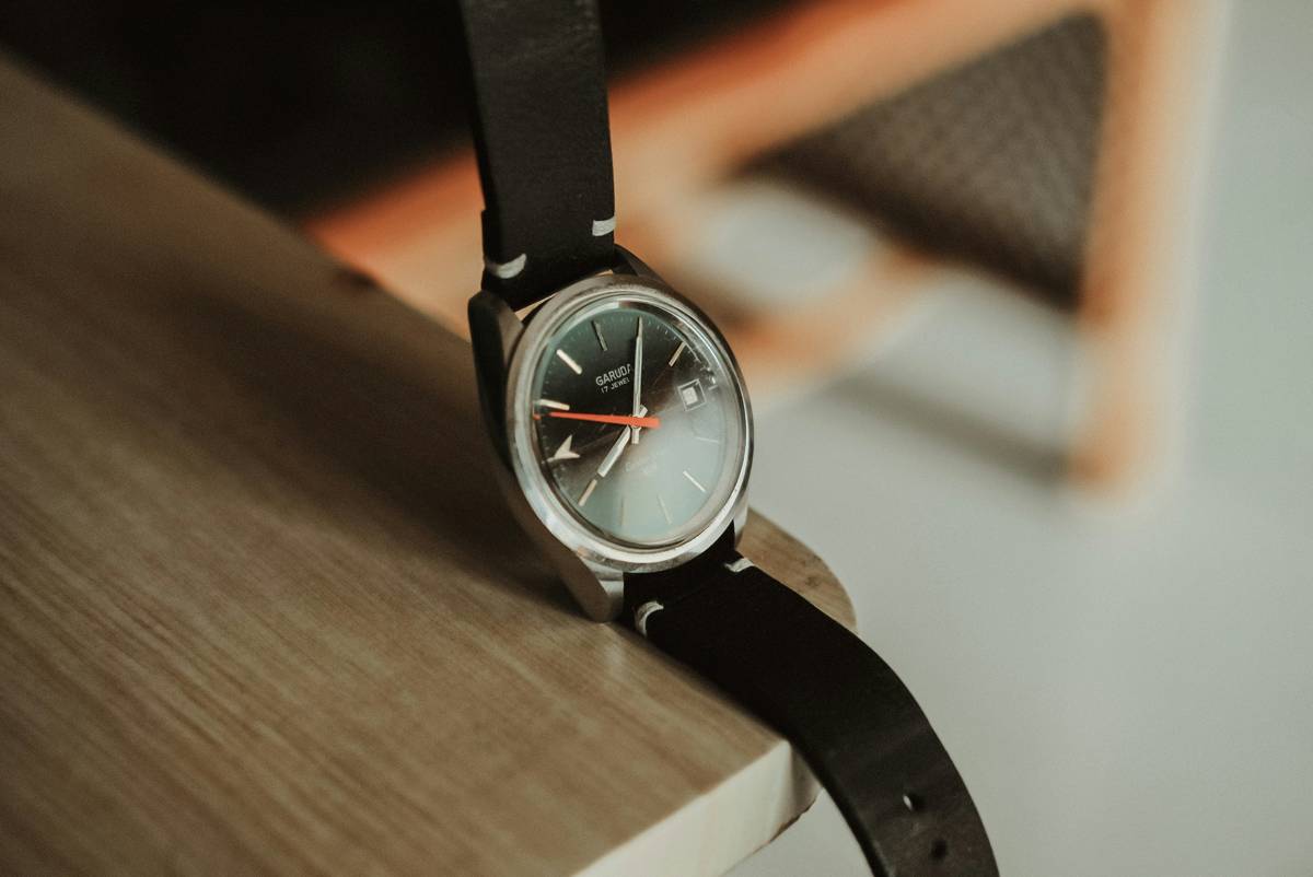 Why Heritage Watch Colors Are Reshaping Limited-Edition Luxury Timepieces